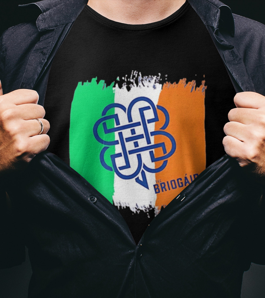 The Briogaid Irish Flag Celtic Knot Clover Ireland Shamrock T-Shirt