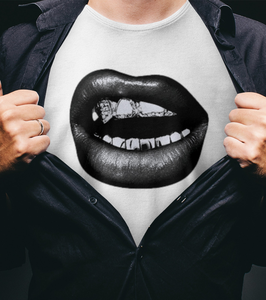 Dallas Cowboys Cheerleaders Black & White Lips Kevin Ozowski T-Shirt