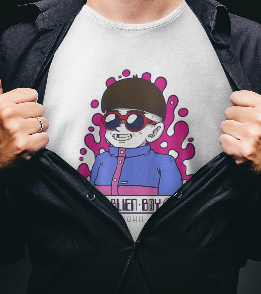 Alien Boy I Fell Down 2 Earth Cool Kid Retro Pink Smiley Vibes T-Shirt