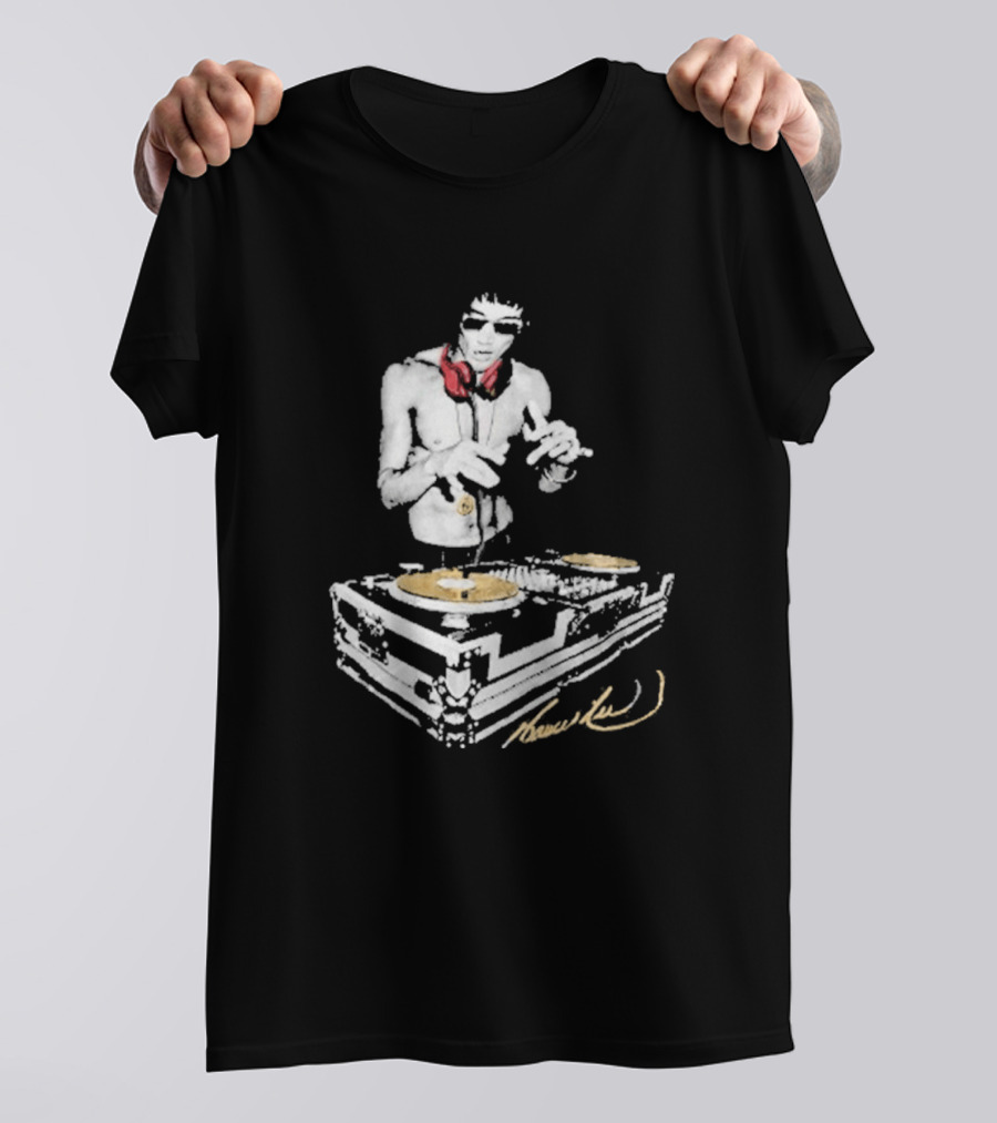 Robert Downey Jr Bruce Lee DJ Kung Fu Red Headphones T-Shirt