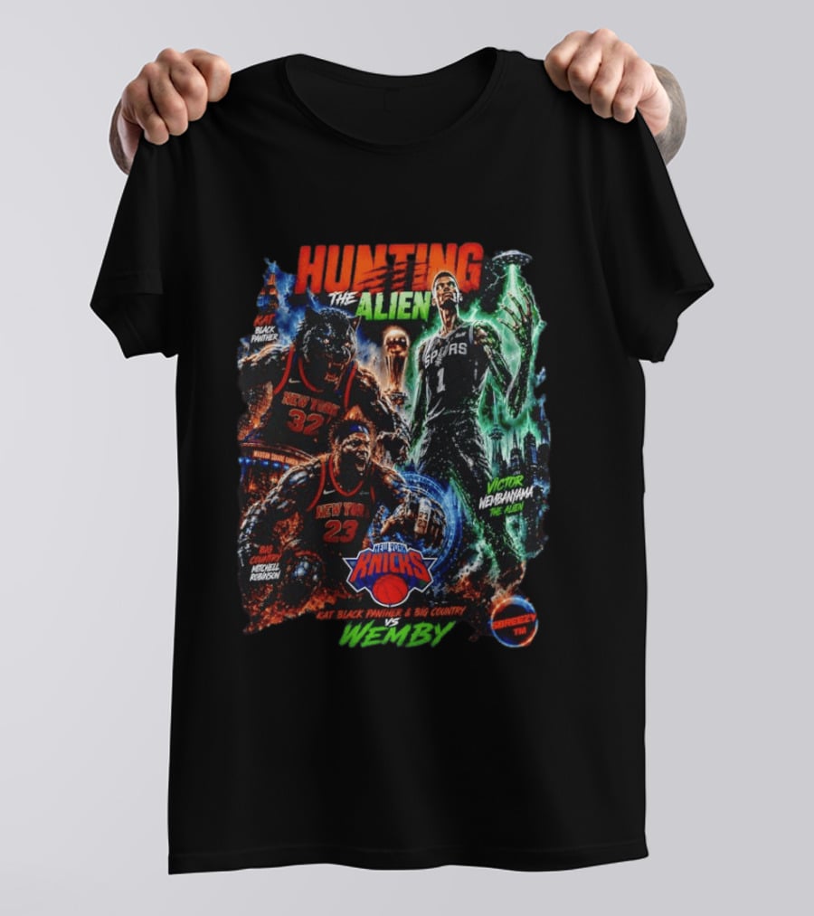 Hunting The Alien KAT Black Panther New York Knicks Mitchell Robinson Vs Wemby Victor Wembanyama T-Shirt