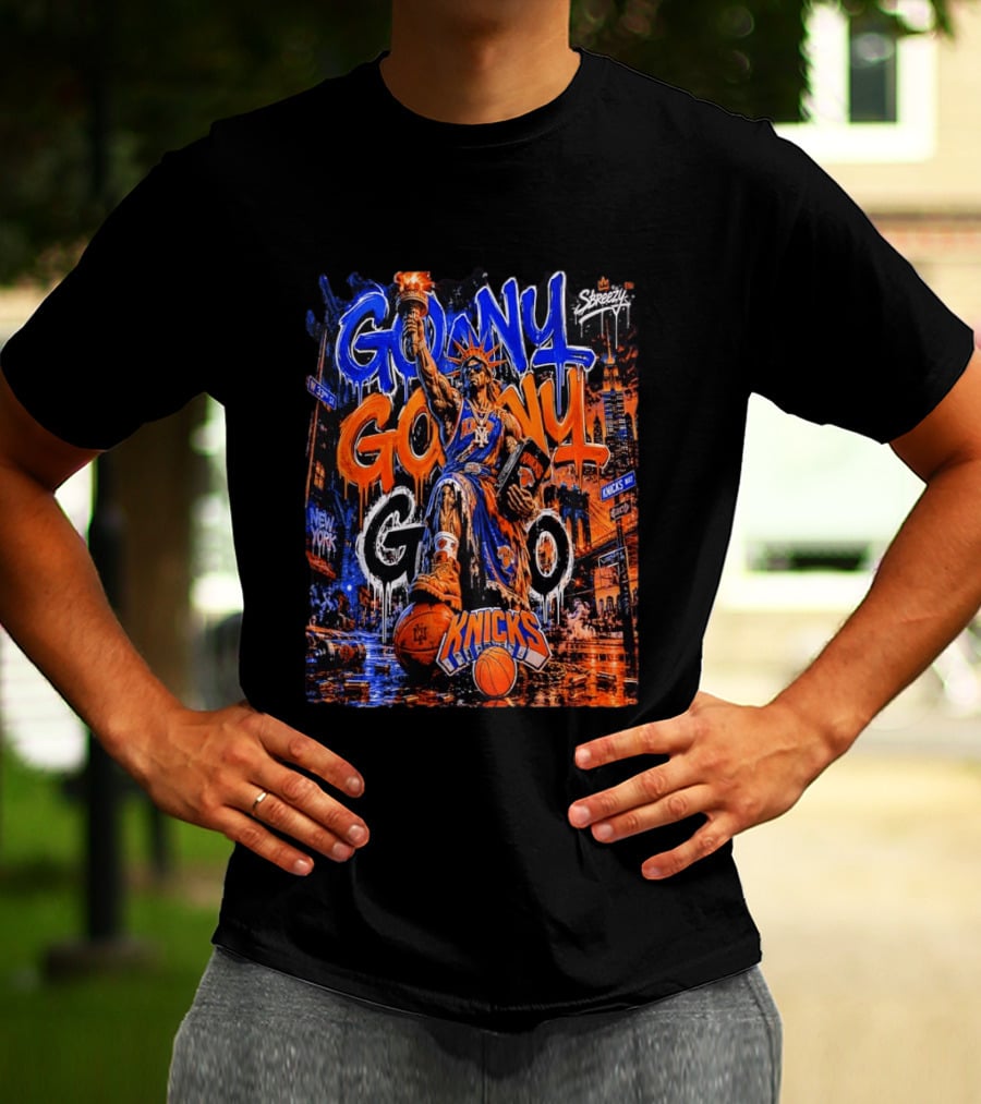 GO NY GO NY GO Knicks Basketball Statue Street T-Shirt