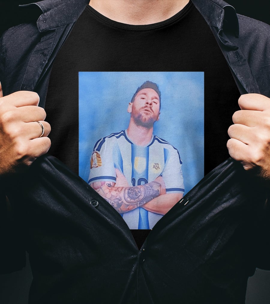 Lionel Messi With Argentina National Team Badge In Blue And White Stripes T-Shirt
