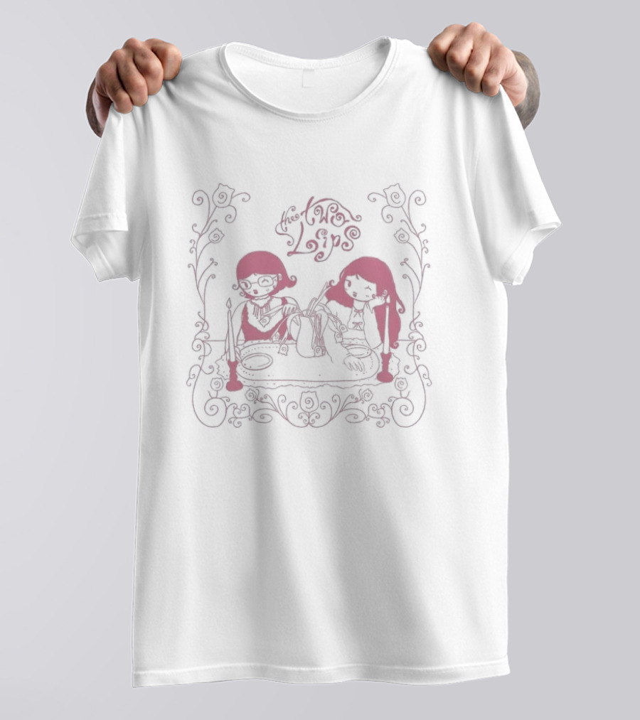 The Two Lips Girl C'mon Vintage Style Decorative T-Shirt