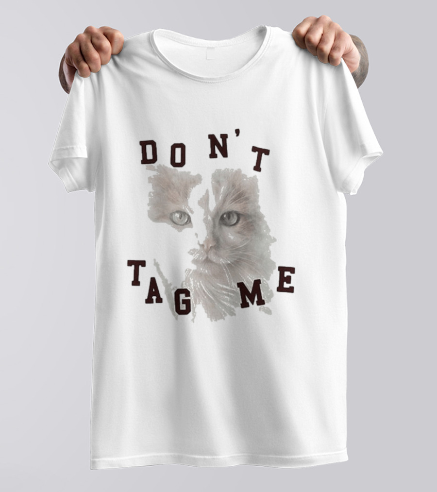 Maison Mihara Yasuhiro Cat Don't Tag Me Peeking Feline Expression T-Shirt