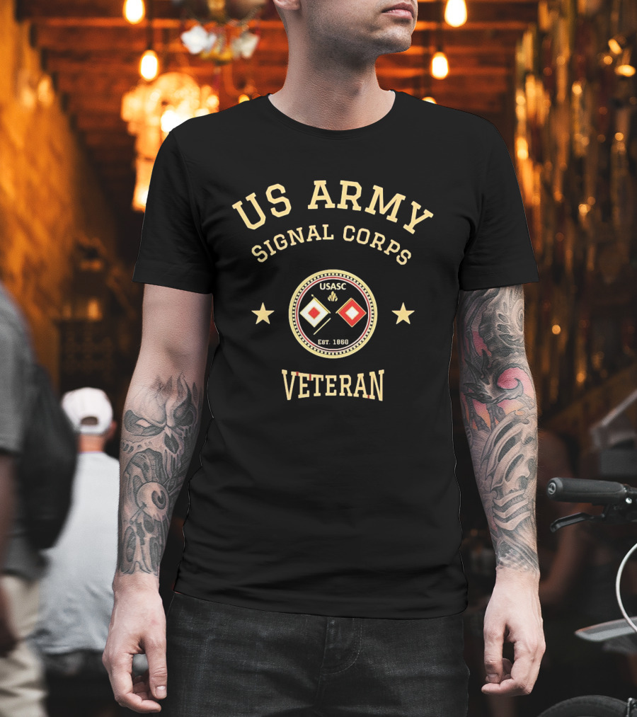 US Army Signal Corps Veteran USASC Est 1860 Semaphore Flags Insignia T-Shirt