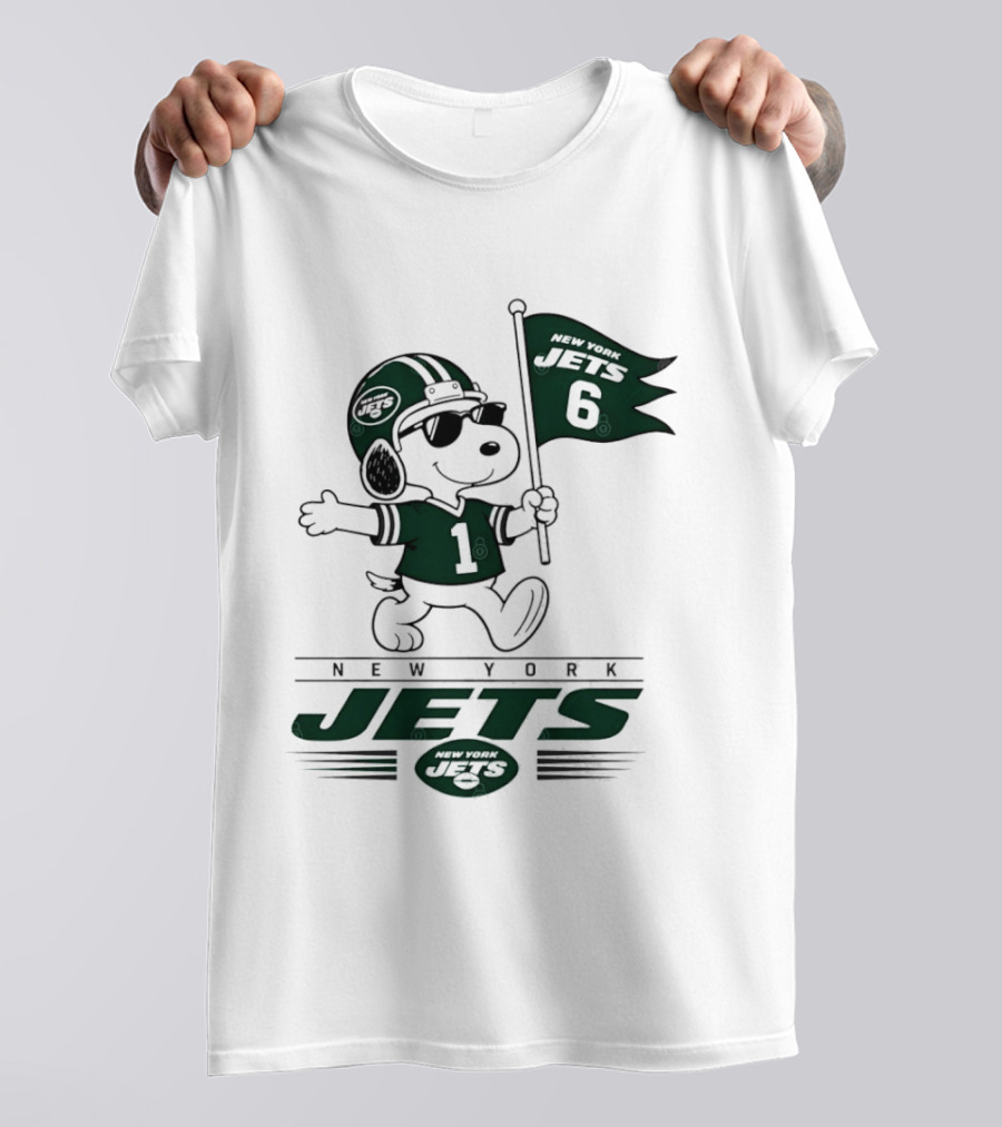 Snoopy Peanuts New York Jets Football 6 1 T-Shirt