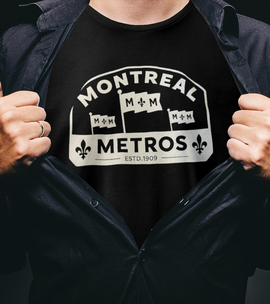 Montreal Metros M M Flags Fleur De Lis Estd 1909 T-Shirt