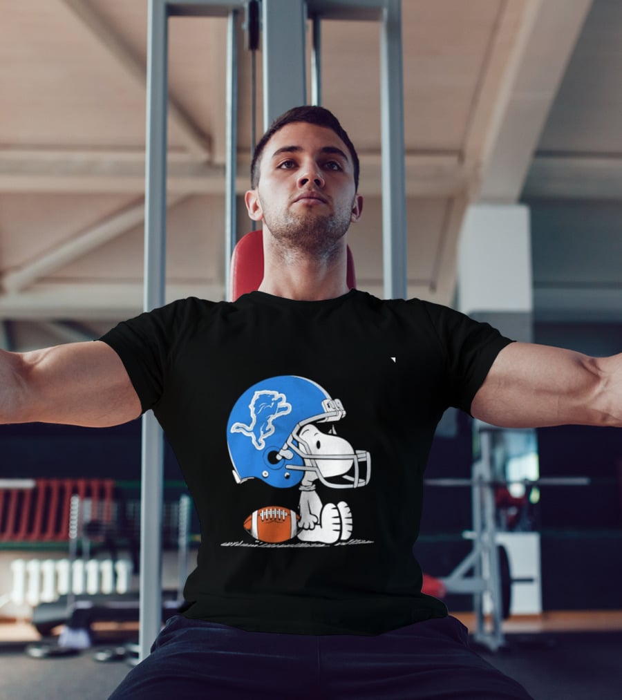 Snoopy Detroit Lions Football Helmet Collaboration NFL Peanuts T-Shirt