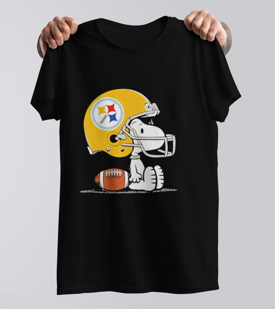 Snoopy Pittsburgh Steelers Helmet Football T-Shirt