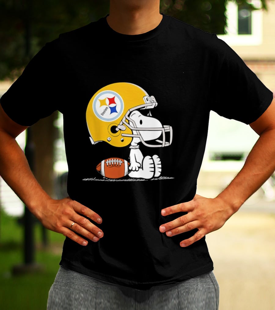 Snoopy Pittsburgh Steelers Helmet Football T-Shirt