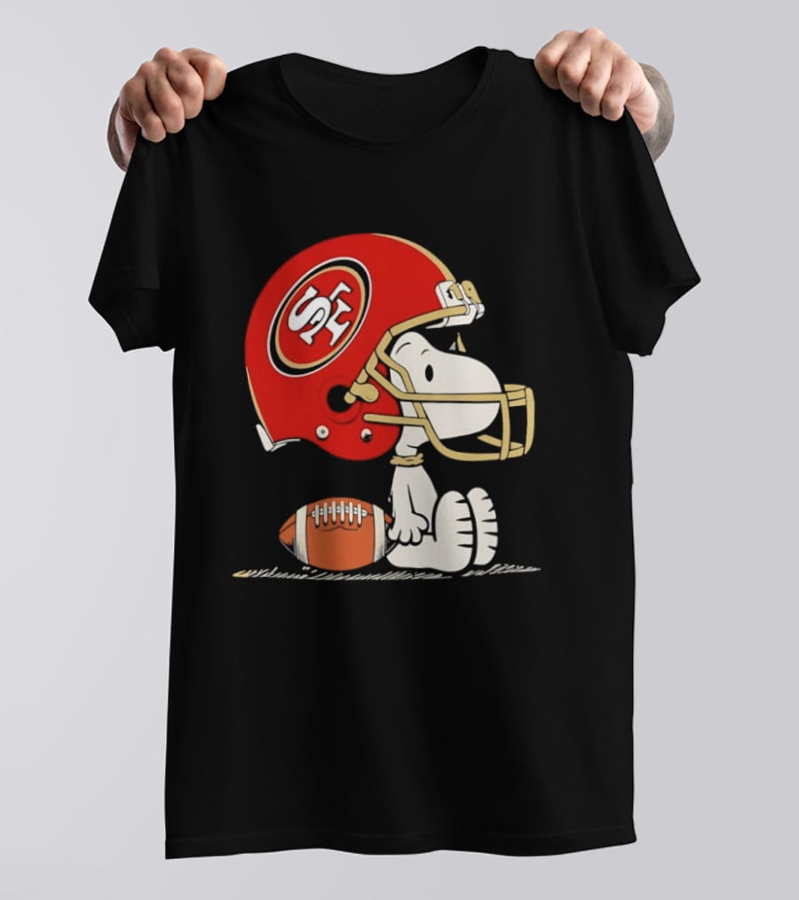 Snoopy San Francisco 49ers Football Helmet Peanuts NFL Collaboration T-Shirt