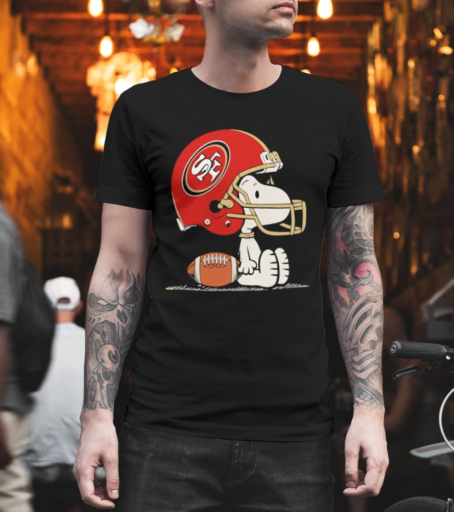 Snoopy San Francisco 49ers Football Helmet Peanuts NFL Collaboration T-Shirt