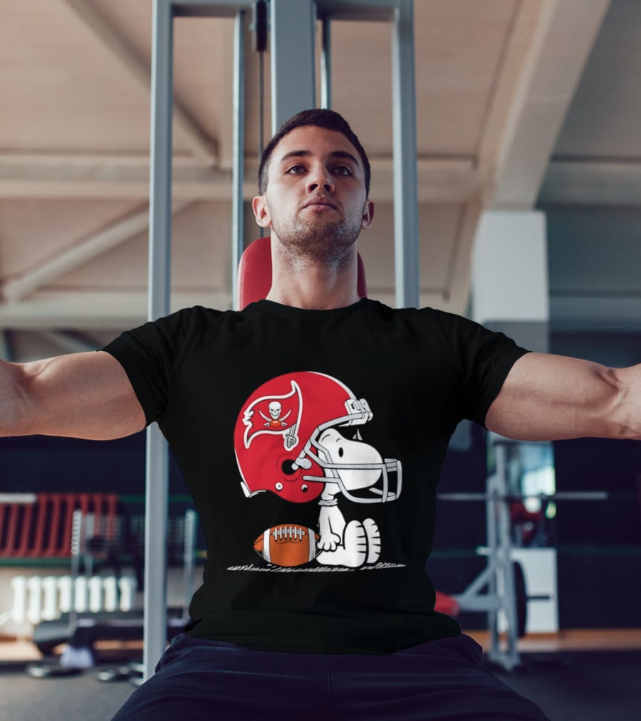 Snoopy Tampa Bay Buccaneers Football Helmet Peanuts Crossover NFL Collaboration T-Shirt
