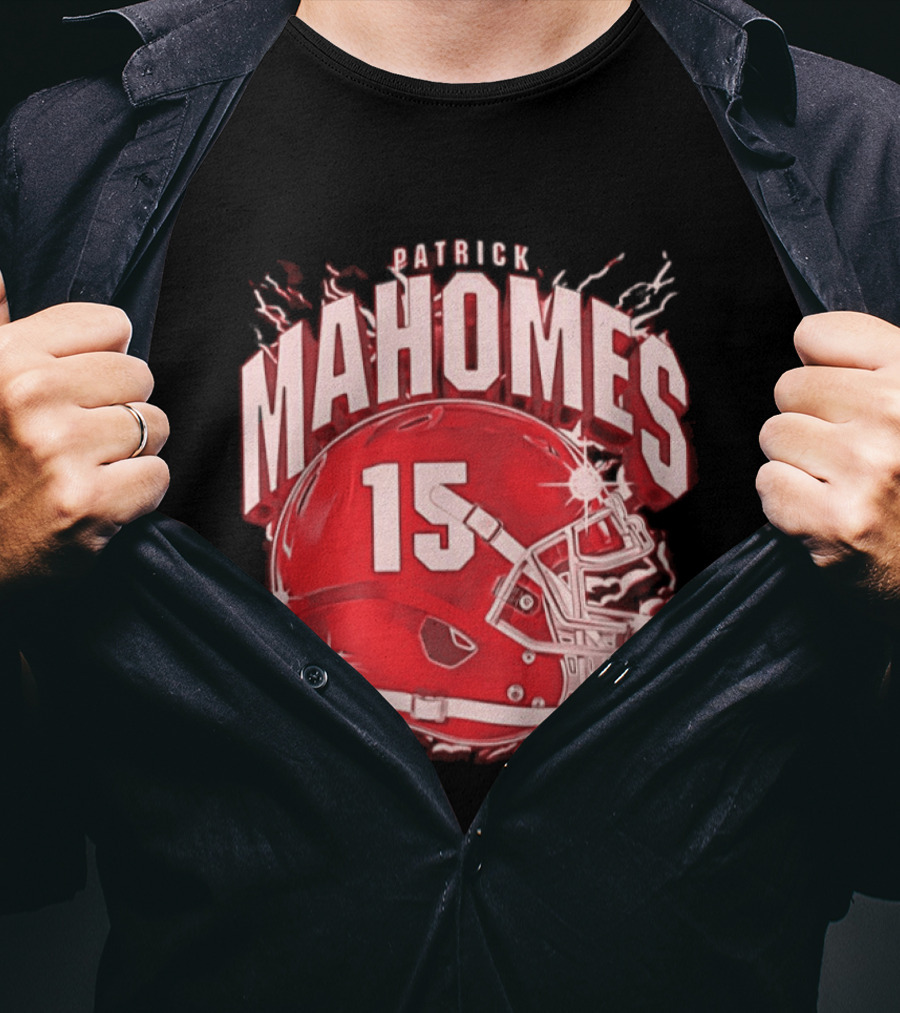 Patrick Mahomes 15 Helmet Kansas City Chiefs Explosion T-Shirt
