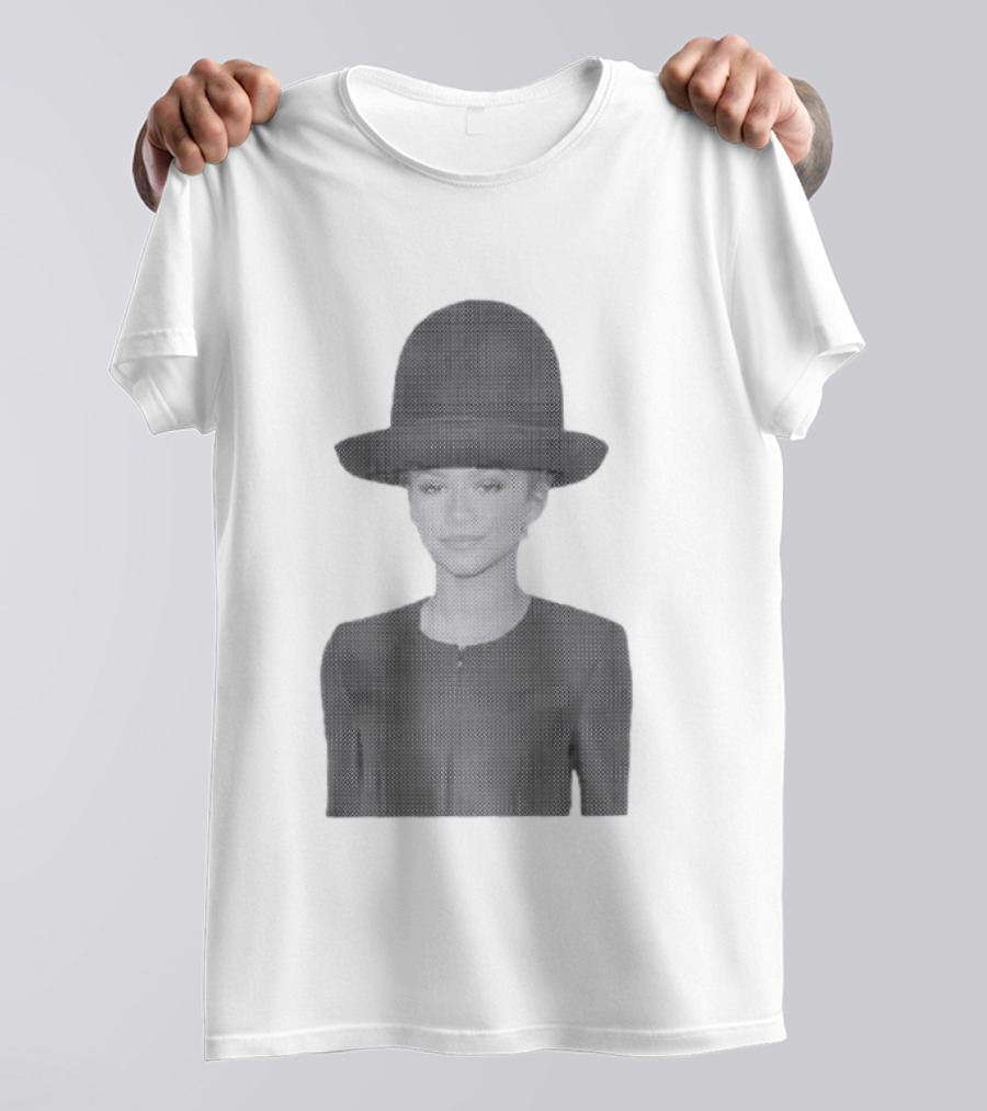 Zendaya Halftone Minimalist Style Fashion Influence T-Shirt