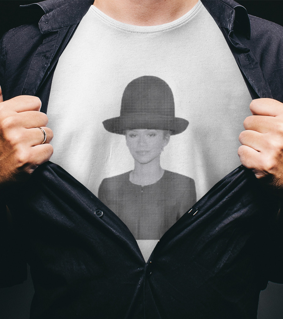 Zendaya Halftone Minimalist Style Fashion Influence T-Shirt