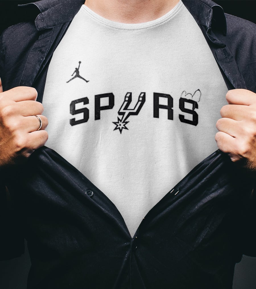 San Antonio Spurs Snoopy Peanuts Collaboration T-Shirt