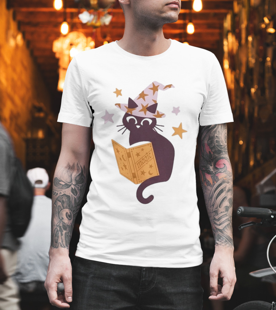 Magic Cat In Witch Hat Reading Spell Book With Stars T-Shirt