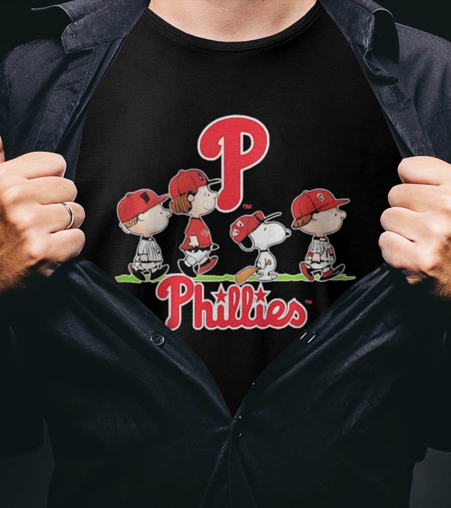Peanuts Characters Phillies Baseball Team Snoopy Charlie Brown Linus Lucy T-Shirt