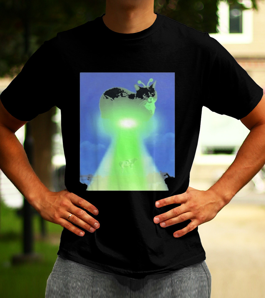 Alien Kitty UFO Beaming Cat Abduction With Tractor Beam And Cow T-Shirt