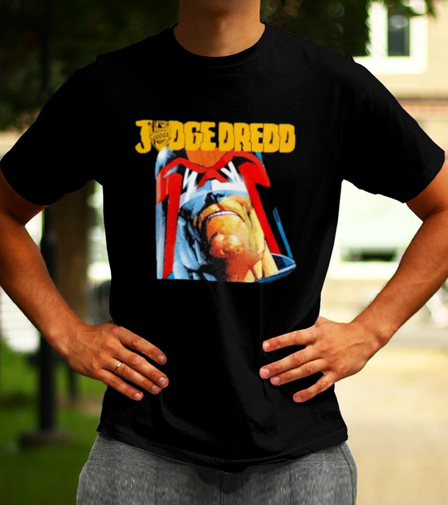 Judge Dredd Face Of Justice Iconic 2000 AD Comic Book Cover T-Shirt