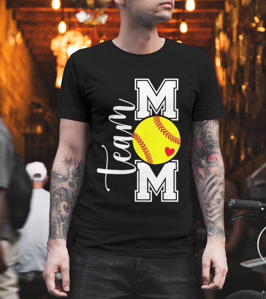 Team Mom Softball Yellow Heart Ball T-Shirt