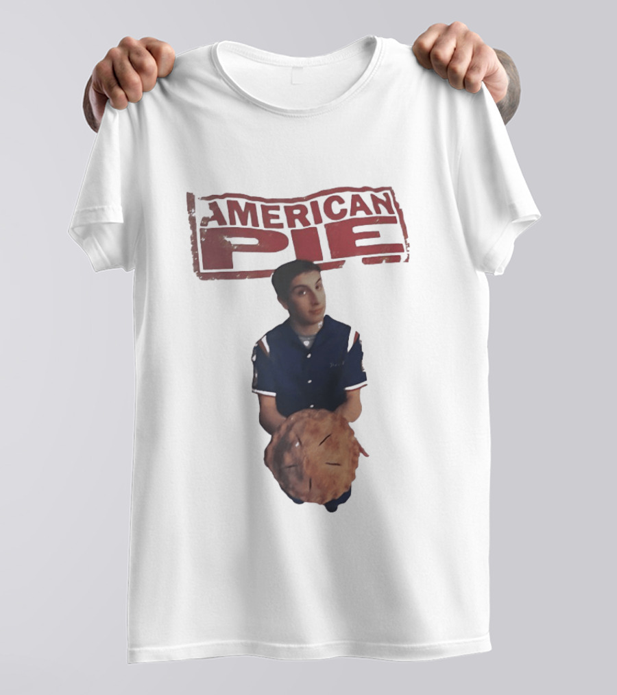 Jason Biggs As Jim Levenstein Holding Pie American Pie Movie T-Shirt