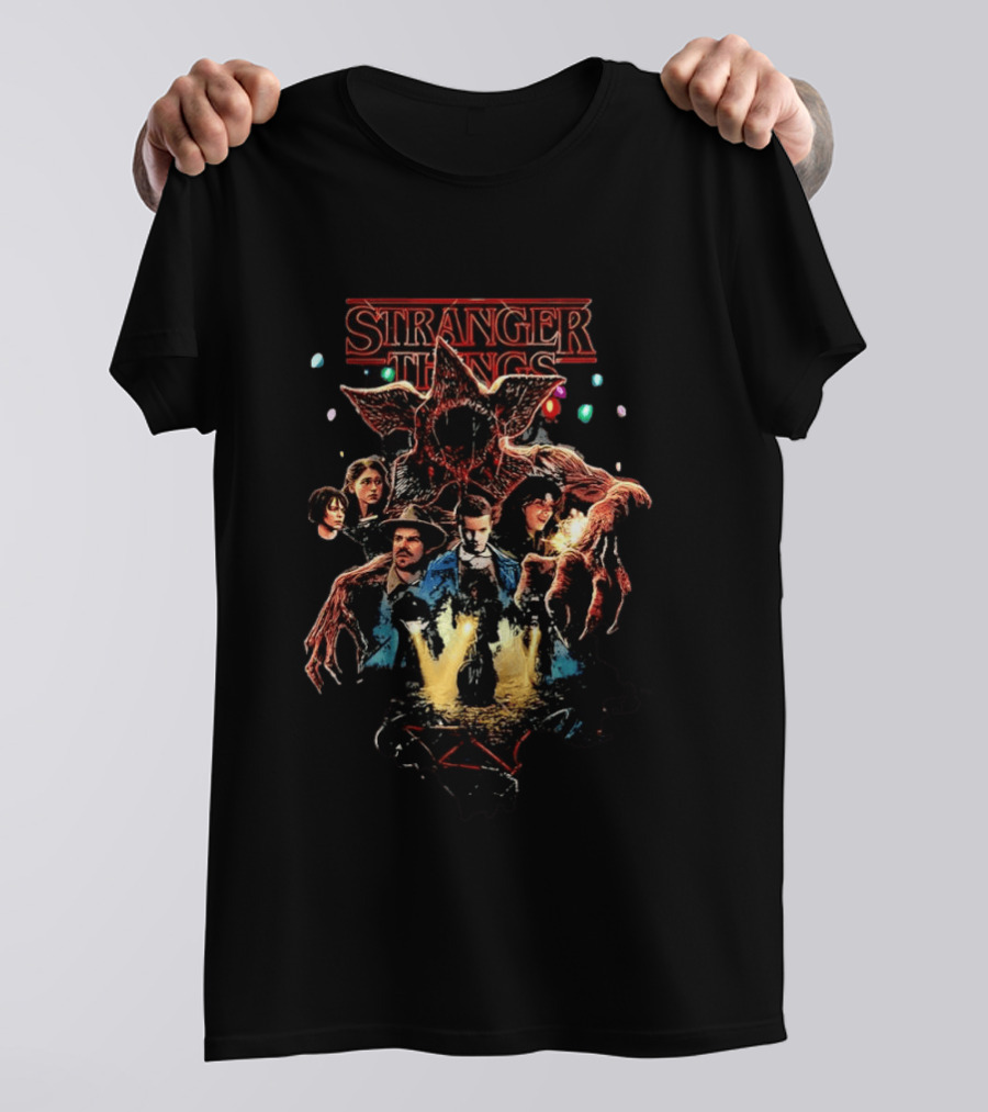 Stranger Things Cast And Demogorgon Ensemble Scene T-Shirt