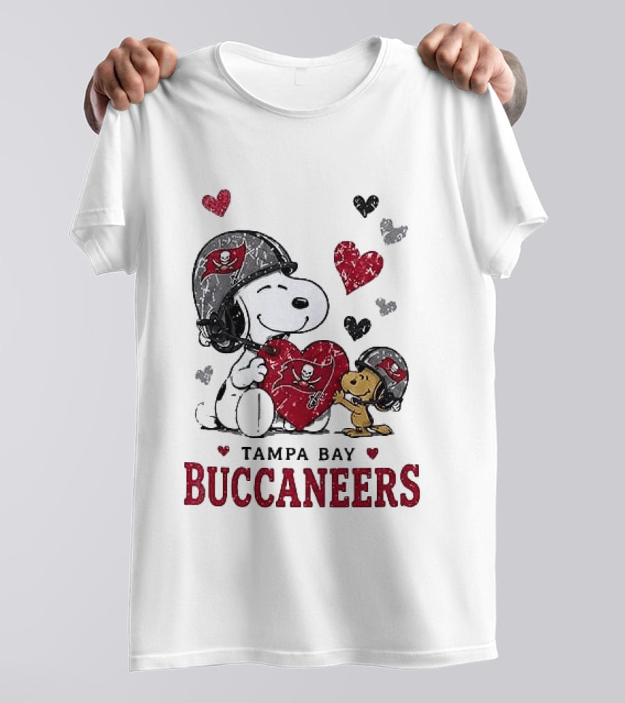Tampa Bay Buccaneers Snoopy Peanuts Love Laughter T-Shirt