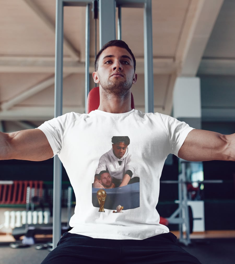 Messi Crying Bath Tub Trophy Football T-Shirt