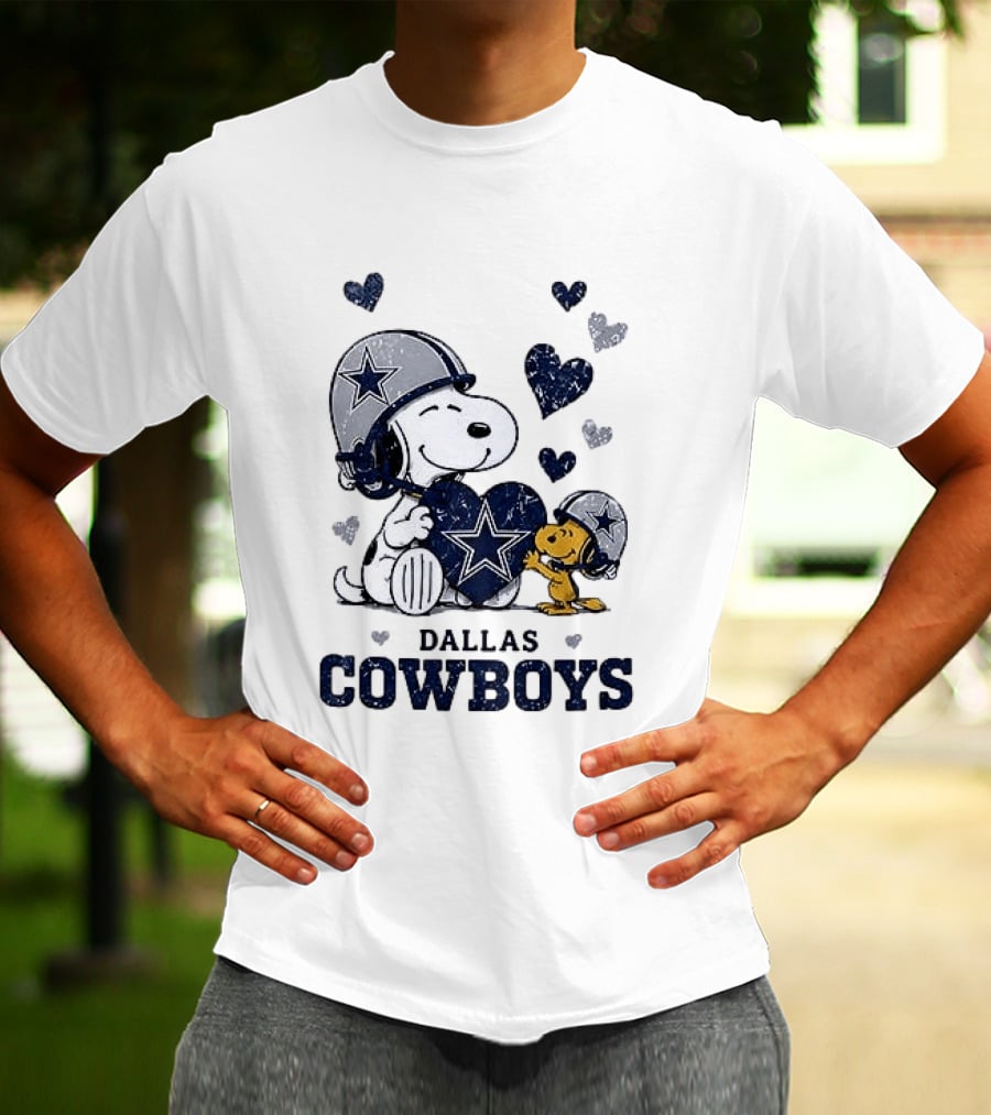 Dallas Cowboys Peanuts Snoopy Woodstock Love Hearts T-Shirt
