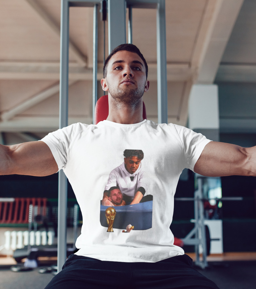 Lamine Yamal Lionel Messi Bathtub Meme World Cup Trophy T-Shirt