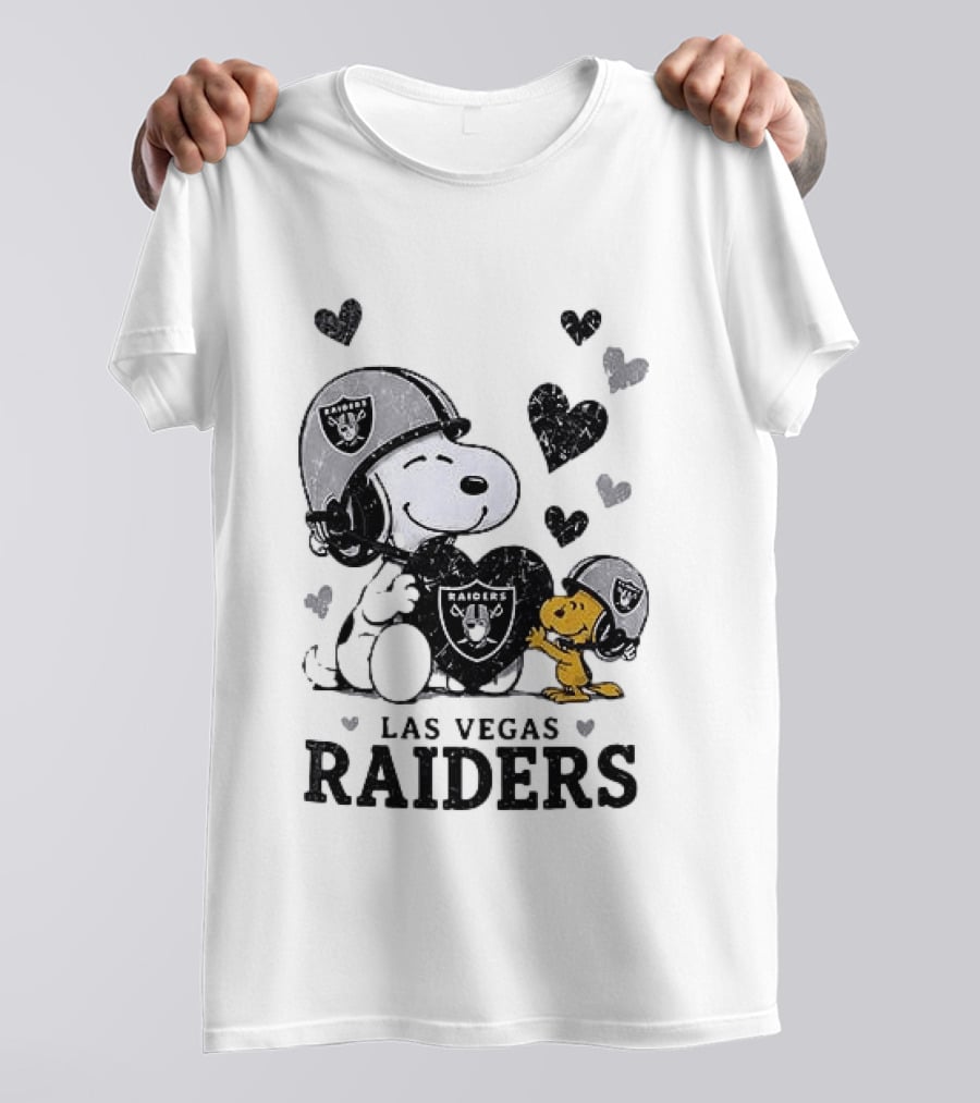 Las Vegas Raiders Peanuts Snoopy Woodstock Love And Laughter Hearts T-Shirt