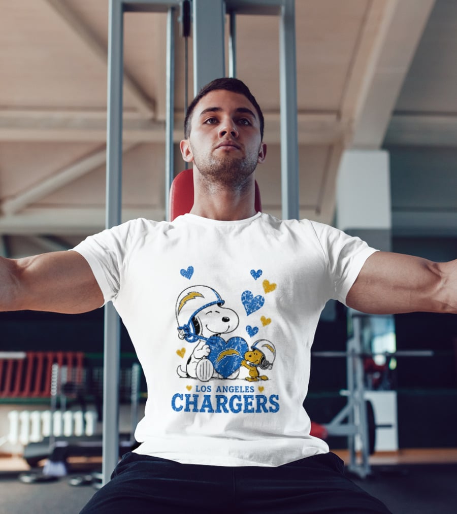 Los Angeles Chargers Peanuts Snoopy Love Laughter T-Shirt