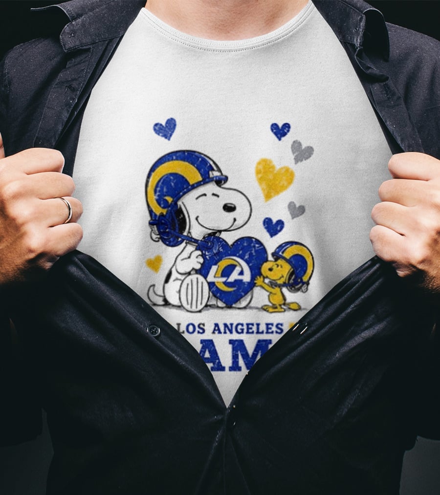 Los Angeles Rams Peanuts Snoopy Love Laughter Hearts T-Shirt