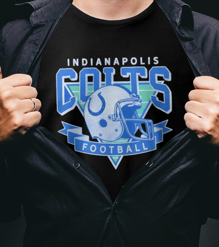 Indianapolis Colts Football Helmet Vintage Team T-Shirt
