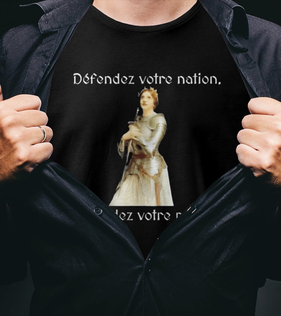 Défendez Votre Nation Défendez Votre Peuple Iconic Armor Figure T-Shirt