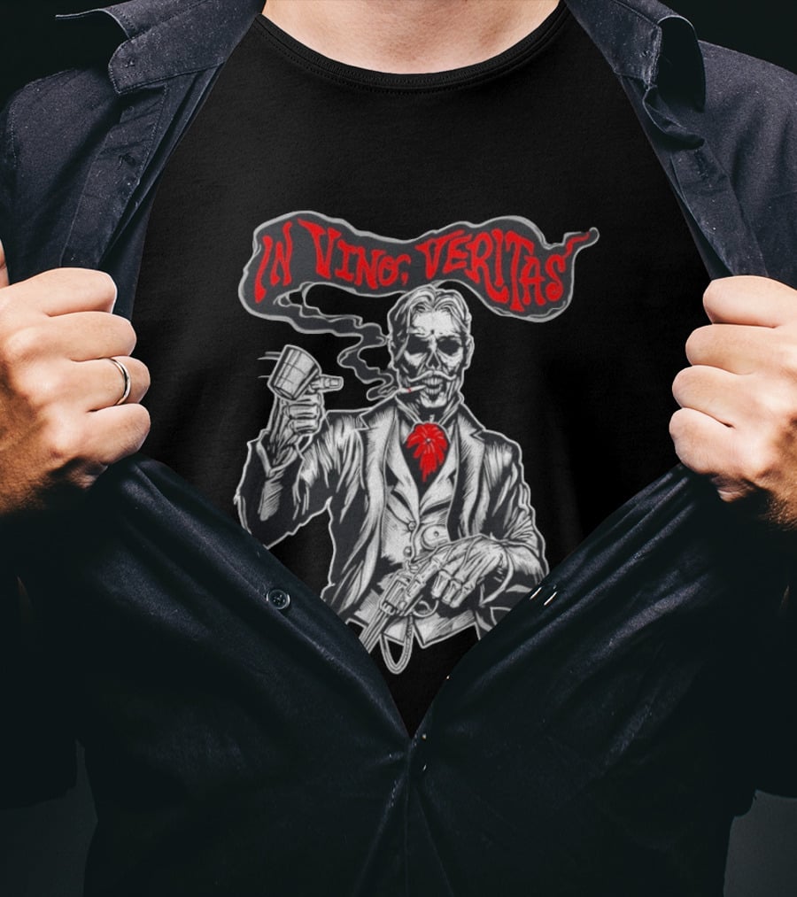 Skeleton Doc Holliday In Vino Veritas Smoking Gun Wine Cup T-Shirt