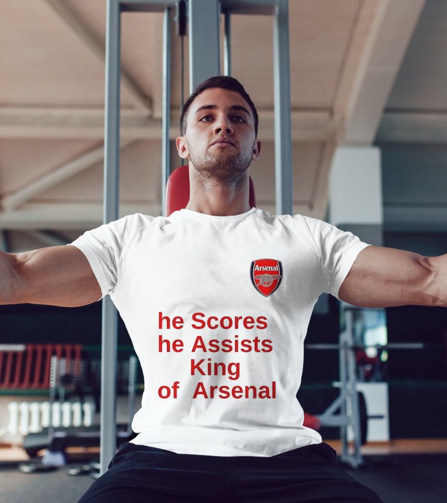 B﻿ukayo Saka He Scores He Assists King Of Arsenal T-Shirt