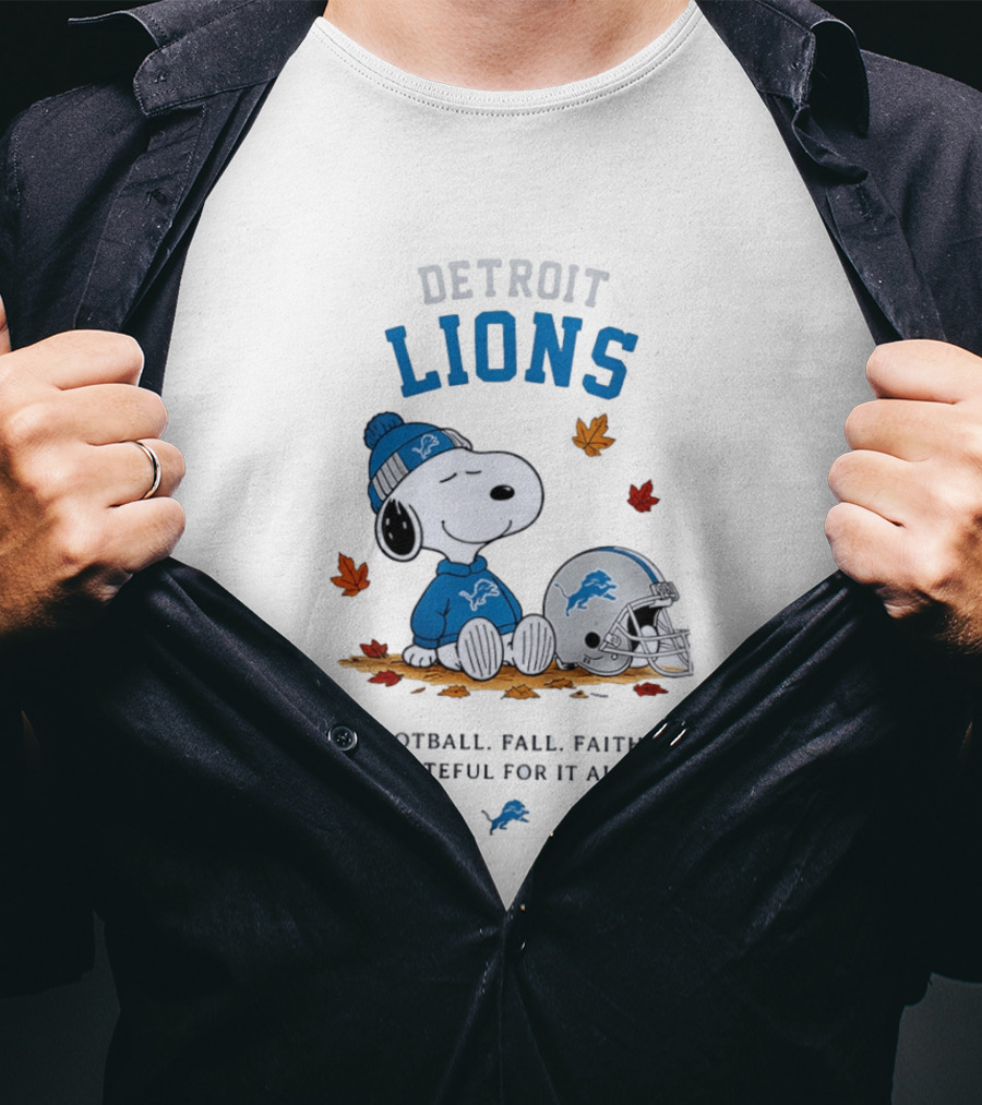Detroit Lions Snoopy Football Fall Faith Grateful For It All Leaves Helmet T-Shirt