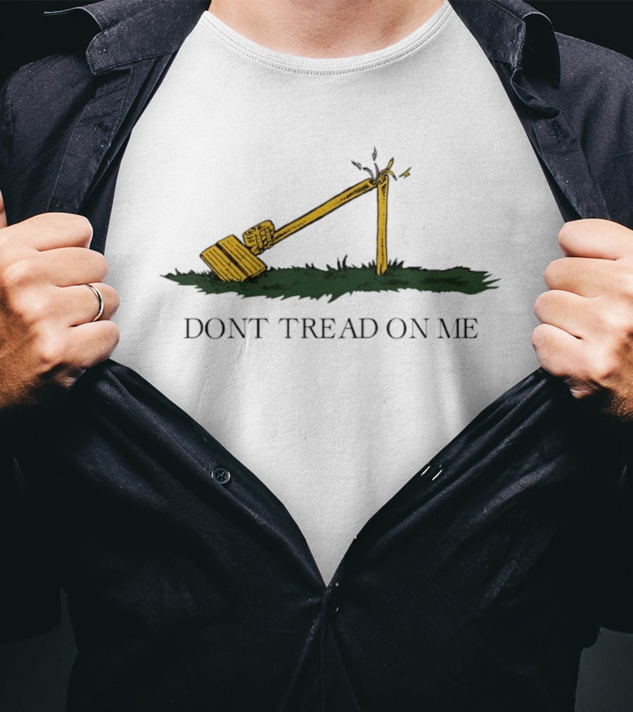 Don't Tread On Me Gadsden Flag Fallen Camera T-Shirt