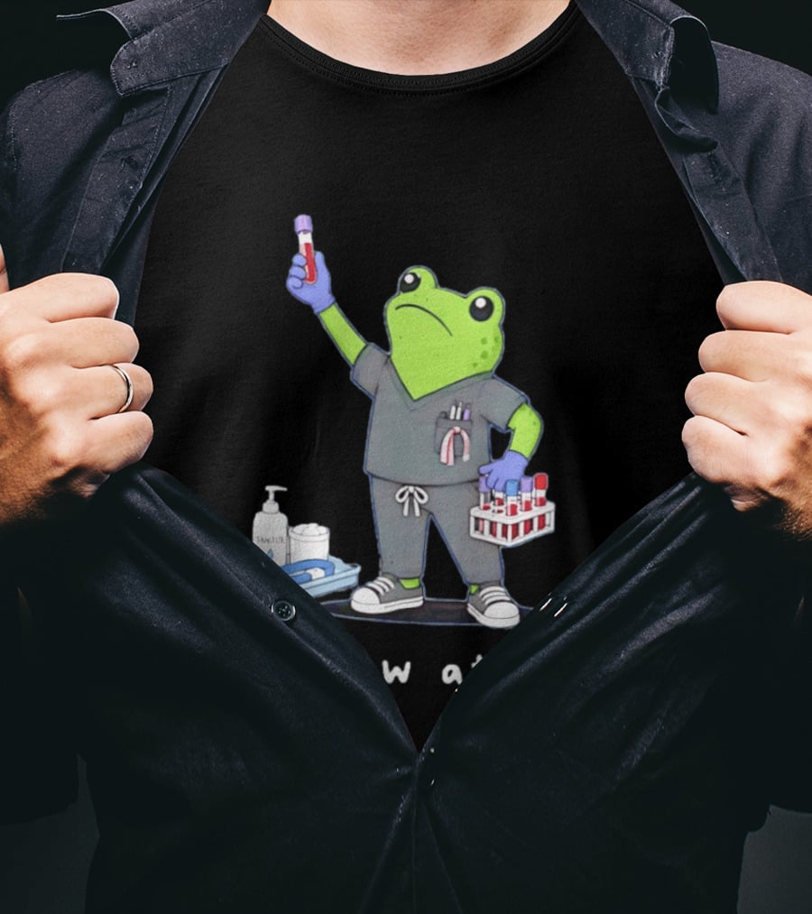 Phlebotomist Frog We Draw At Dawn Humor Lab Tech Supplies T-Shirt