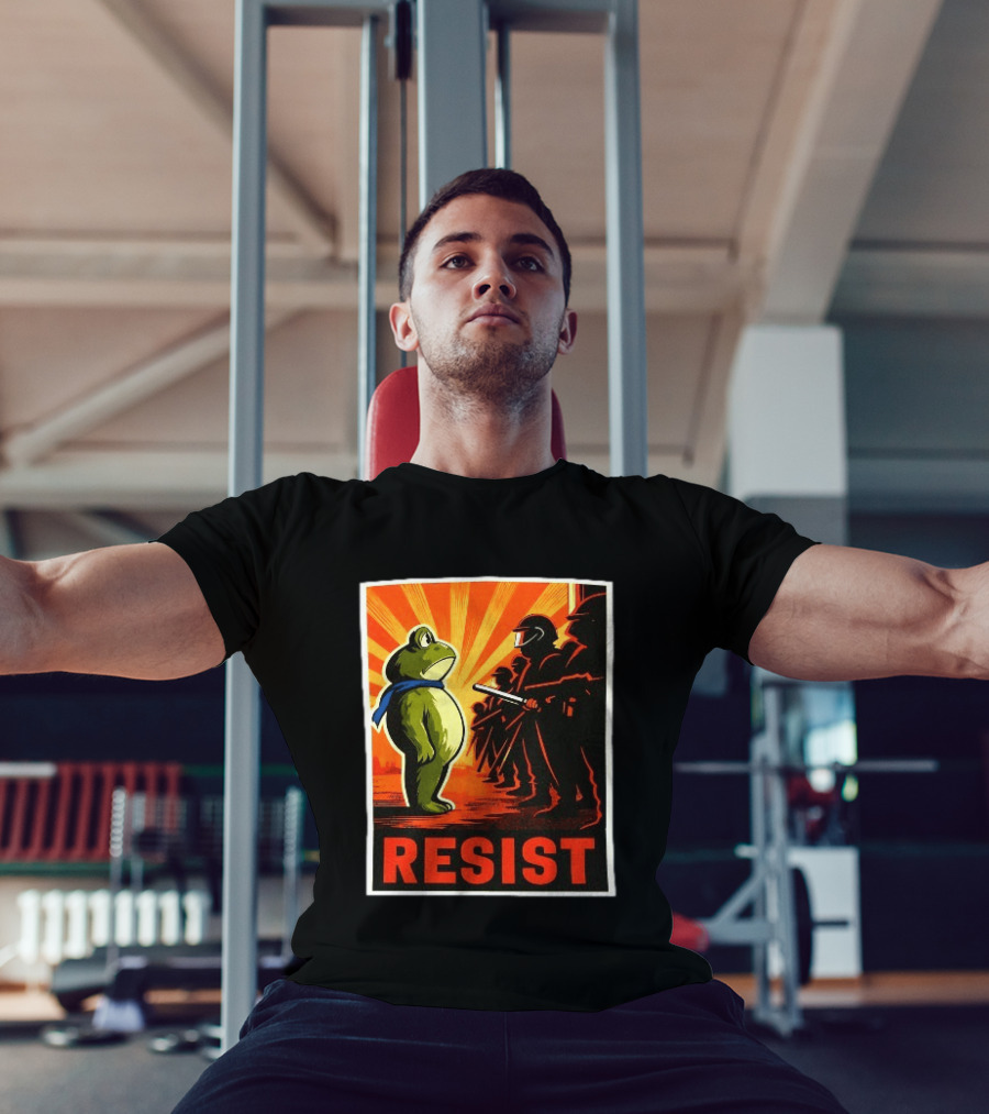 Resist Portland Frog 2025 Anti Fascism Protest Art With Frog And Riot Police T-Shirt