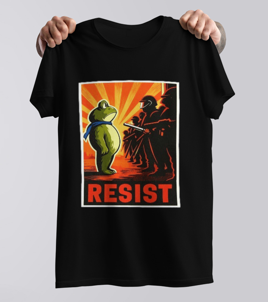 Resist Portland Frog 2025 Anti Fascism Protest Art With Frog And Riot Police T-Shirt