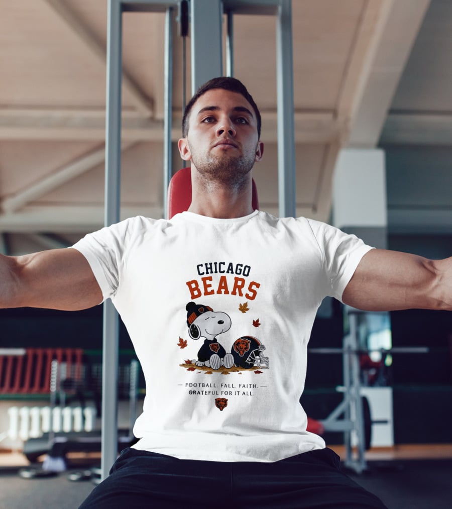 Chicago Bears Snoopy Grateful Football Fall Faith T-Shirt