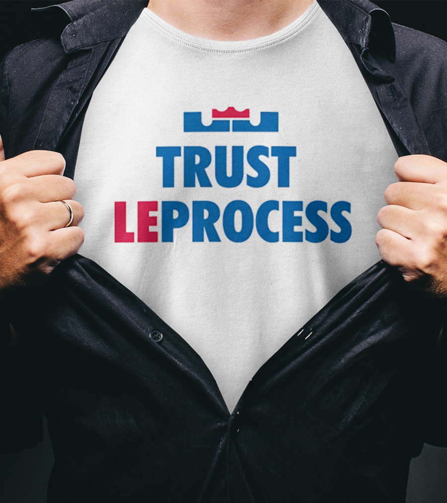 Trust Le Process Basketball Crown Symbol Blue Red T-Shirt