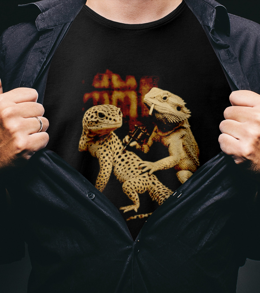 Leopard Gecko Tattoo By Bearded Dragon With Spray Paint Graffiti T-Shirt