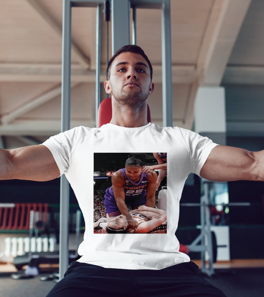 Brittney Griner Phoenix Mercury Caitlin Clark Indiana Fever NBA WNBA Crossover Moment T-Shirt