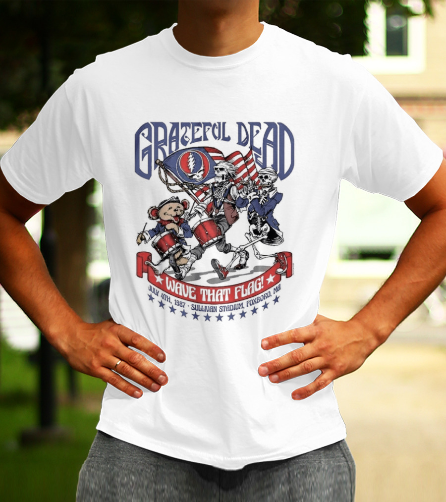 Grateful Dead Wave That Flag 4th Of July Sullivan Stadium Foxboro MA Bear Skeleton Jam Band Summer Concert T-Shirt